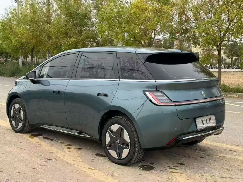 焦作23年宝骏云朵8