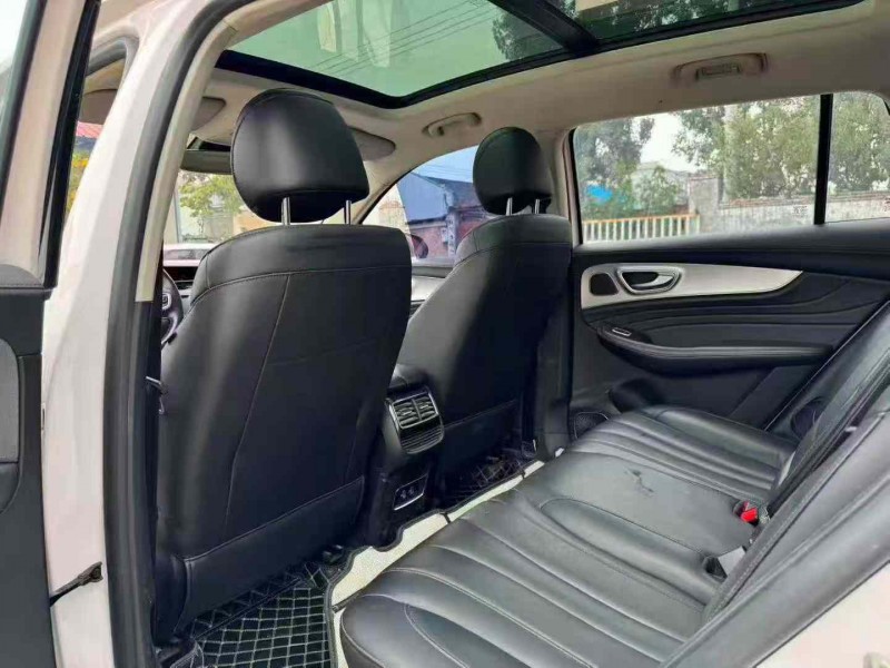 焦作21年荣威RX56