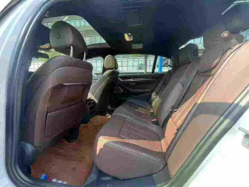 东莞20年宝马5系4