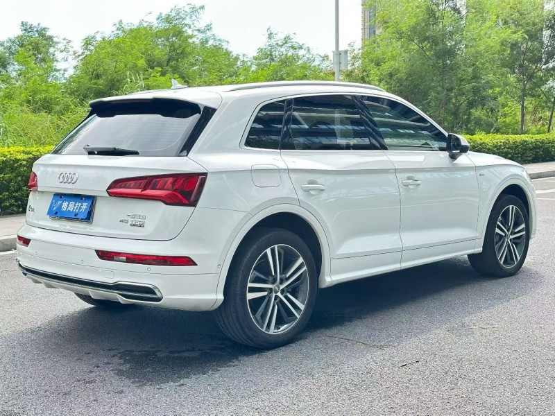 东莞20年奥迪Q57