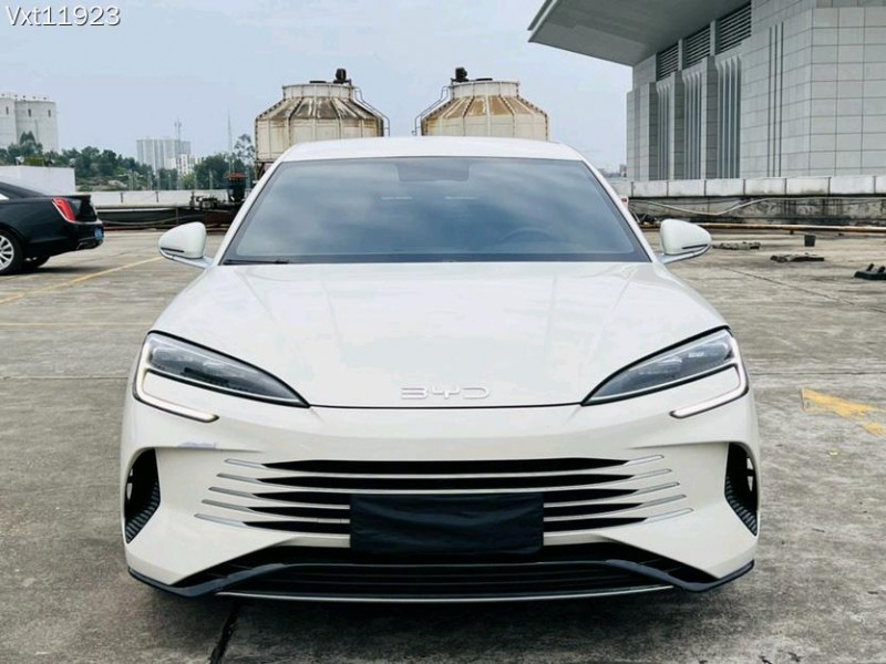 东莞24年比亚迪海豹1