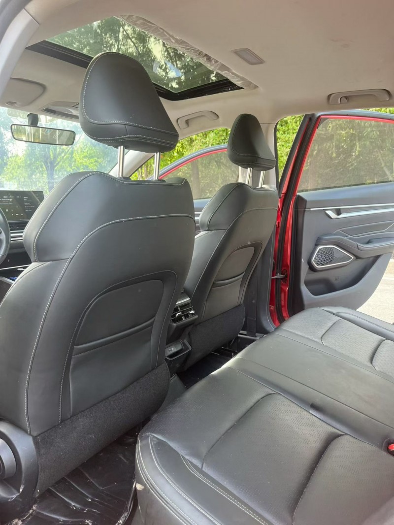 枣庄21年吉利帝豪8