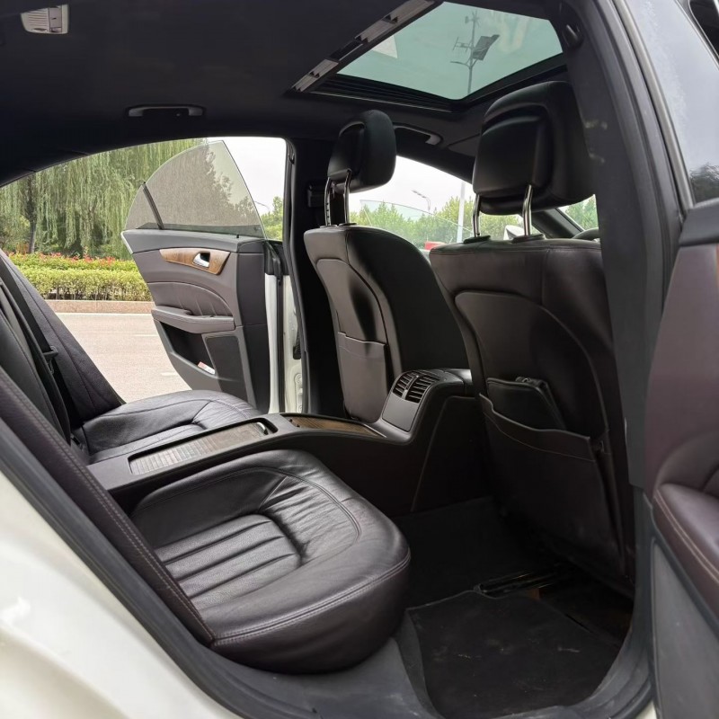 济南14年奔驰CLS5