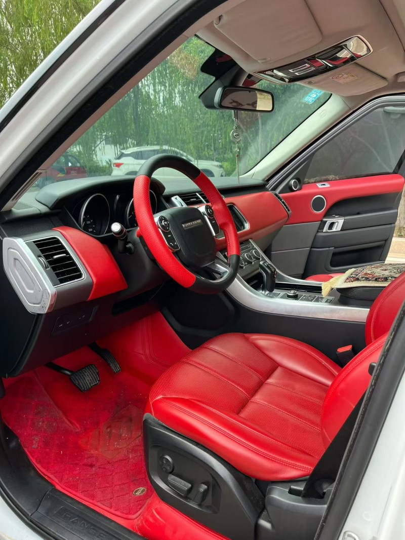 东营17年路虎揽胜运动6