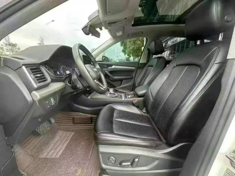 东莞19年奥迪Q56