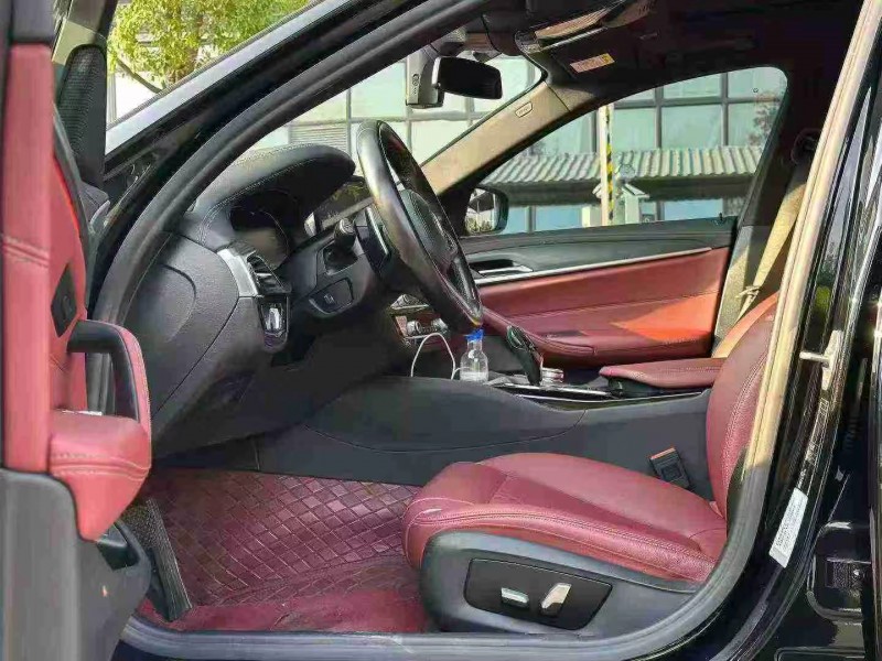 东莞21年宝马5系4