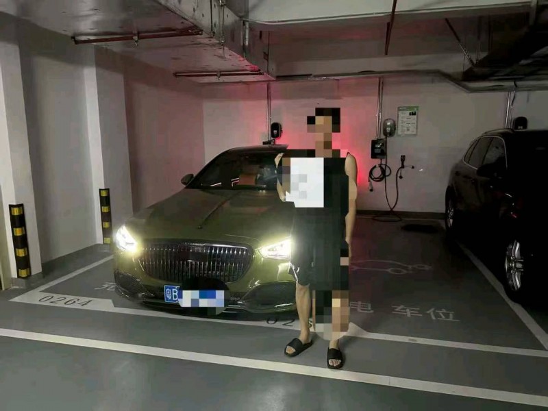 深圳24年奔驰迈巴赫S级2