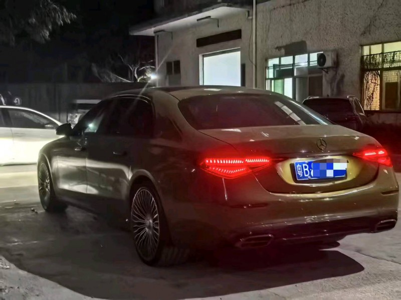 深圳24年奔驰迈巴赫S级8