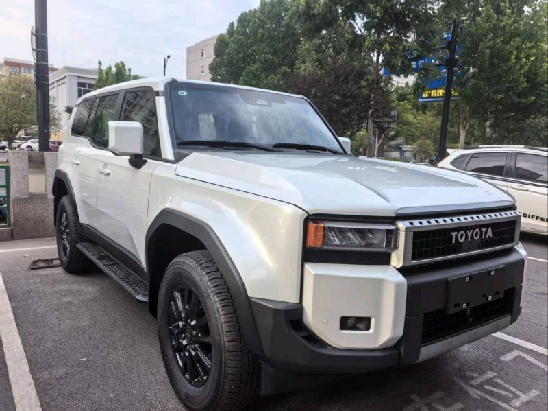 洛阳25年丰田普拉多1