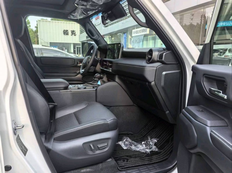 洛阳25年丰田普拉多4