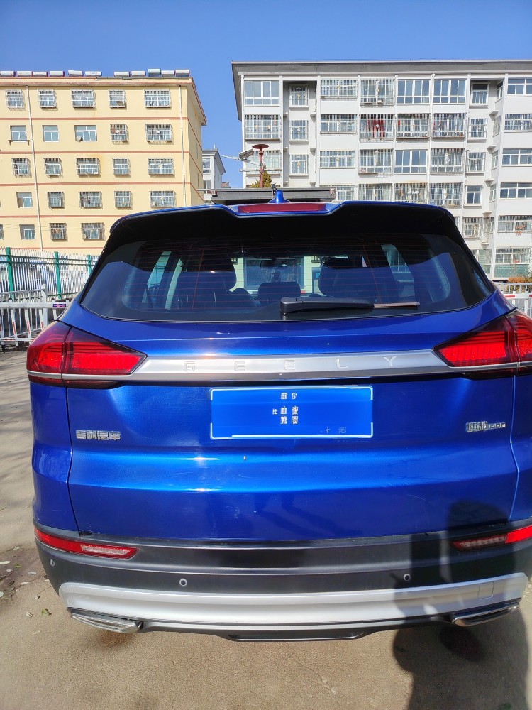 平凉20年吉利博越3