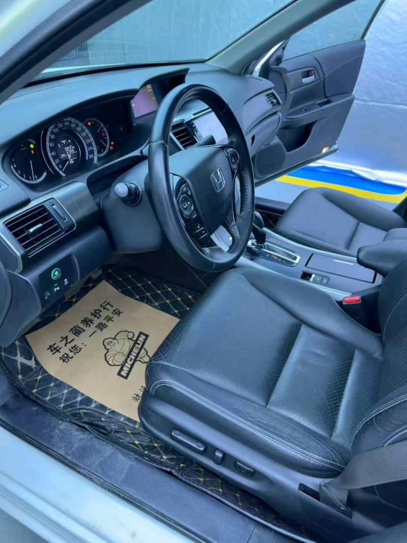 惠州14年本田雅阁6