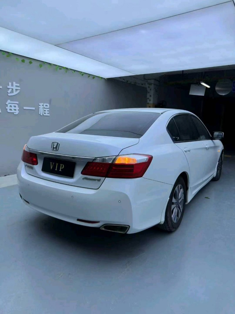 惠州14年本田雅阁7