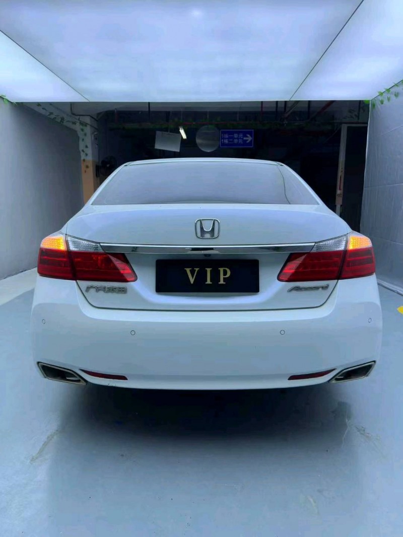 惠州14年本田雅阁8