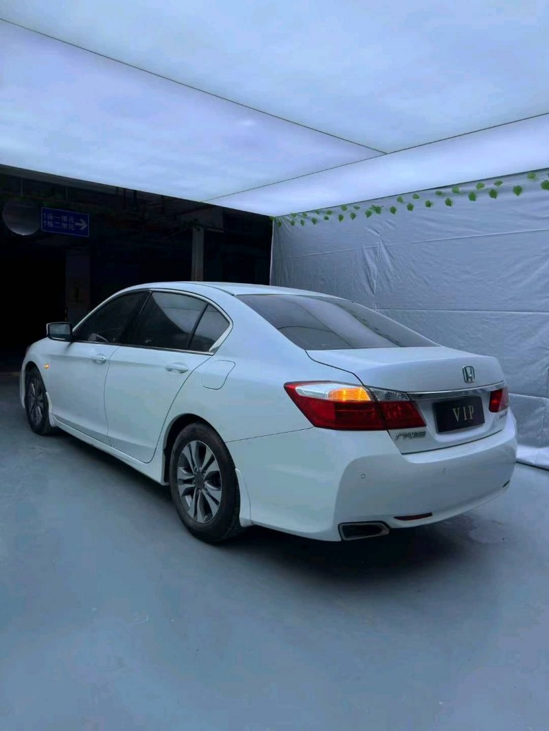 惠州14年本田雅阁9