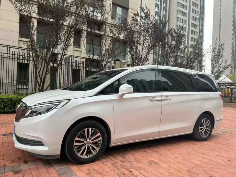 郑州17年别克GL83