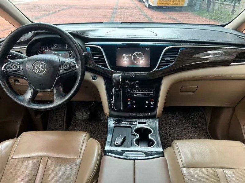 郑州17年别克GL84