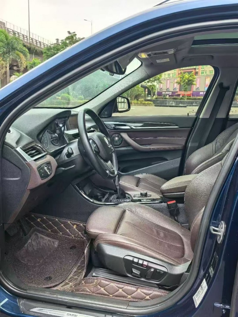 三明17年宝马X14