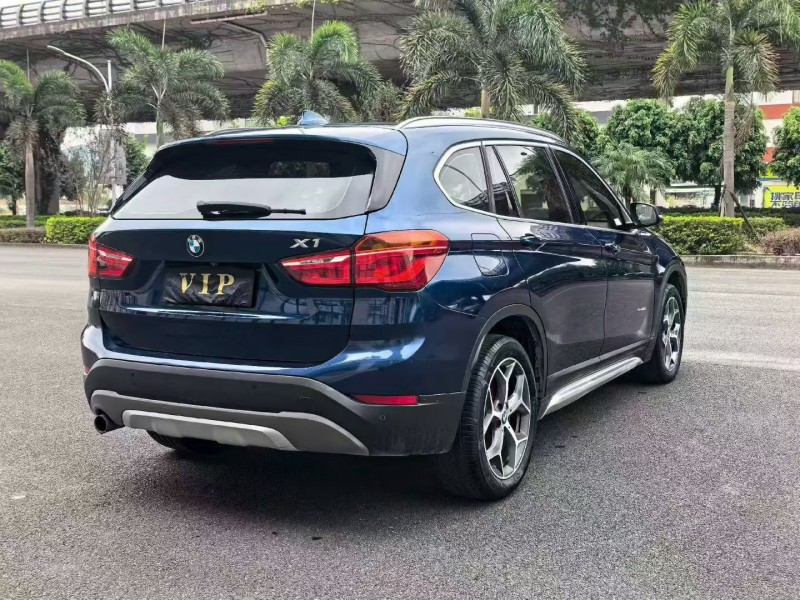 三明17年宝马X17