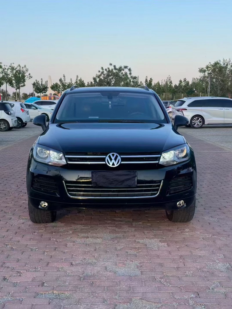 聊城13年大众途锐1