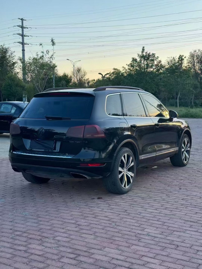 聊城13年大众途锐8