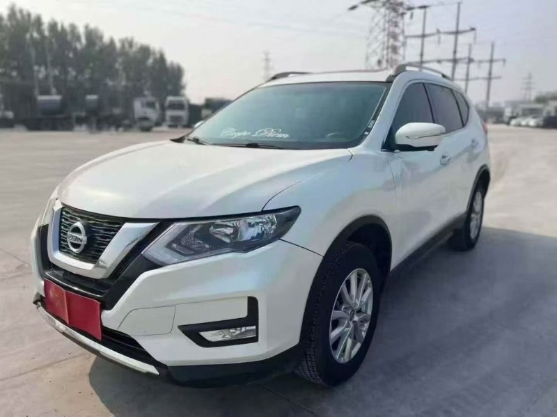 潍坊18年日产奇骏2