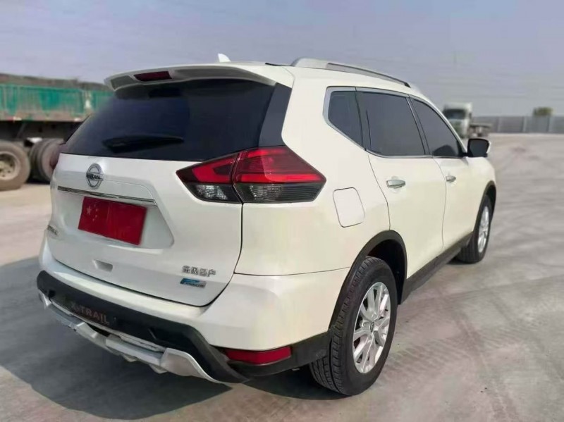 潍坊18年日产奇骏8