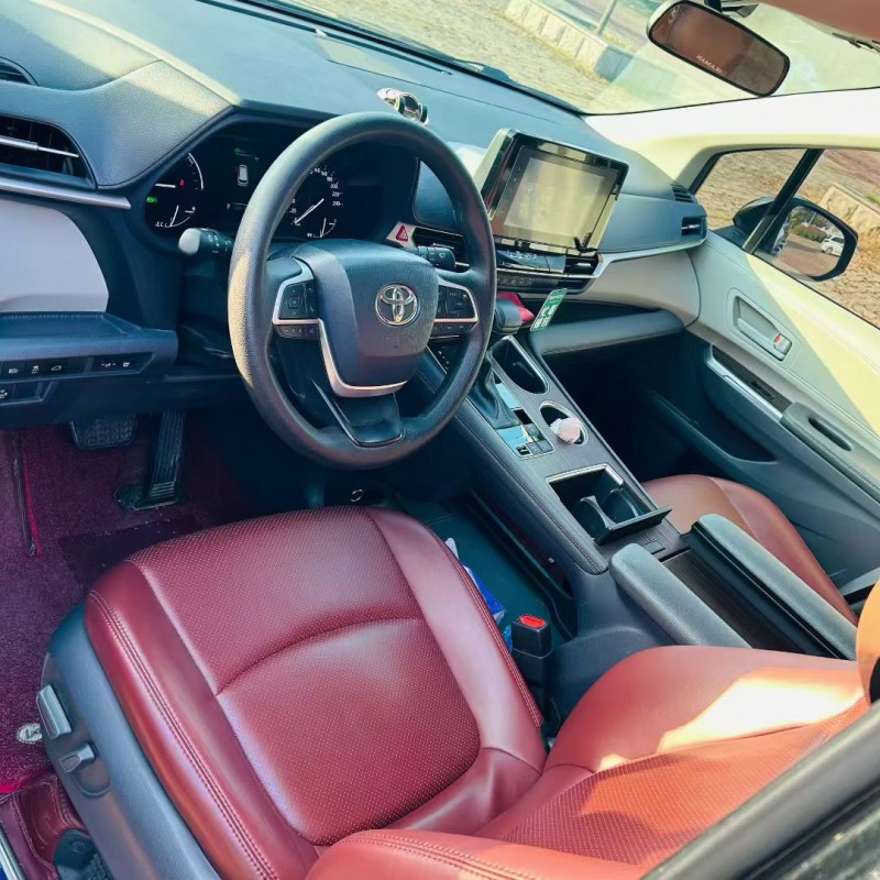 聊城22年丰田塞纳4