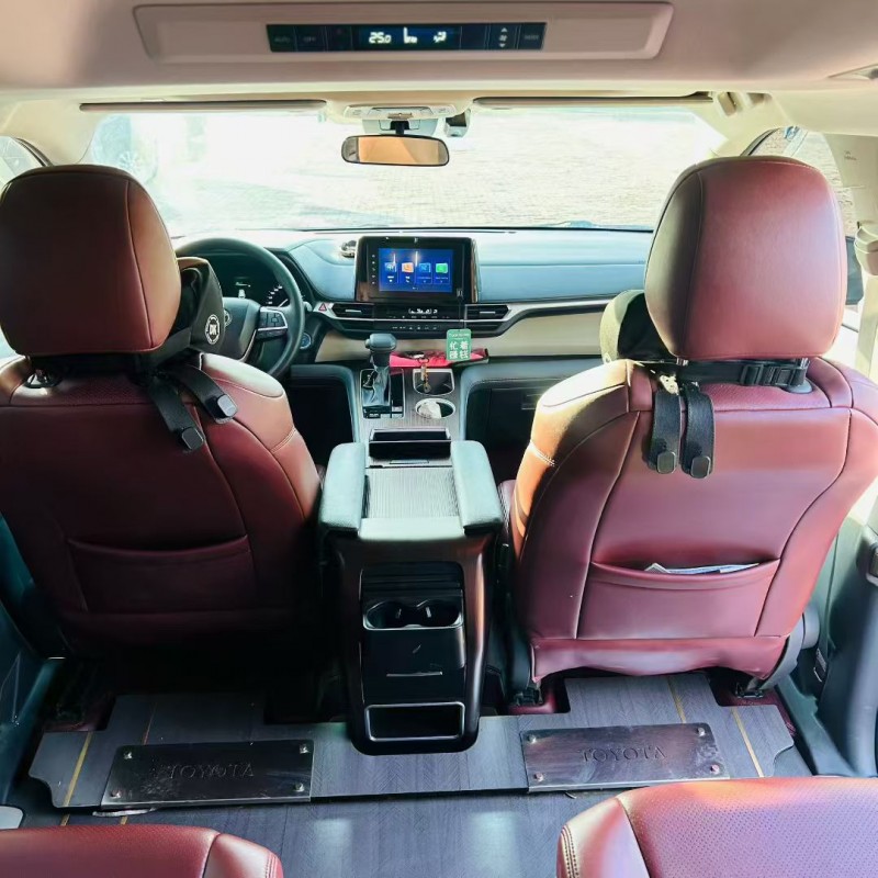 聊城22年丰田塞纳6