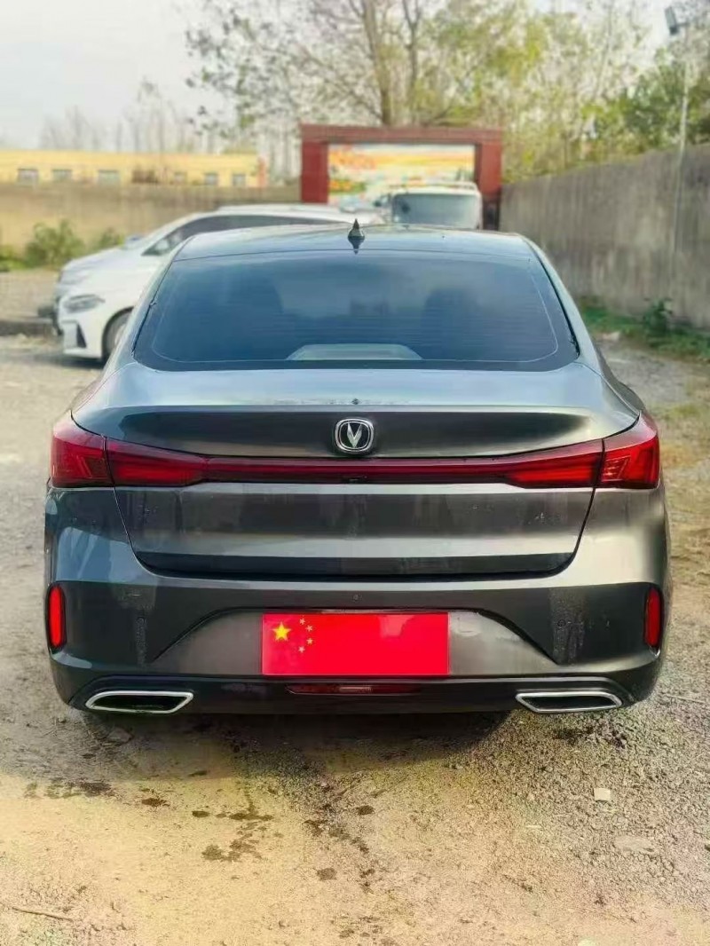 洛阳25年长安汽车逸动9