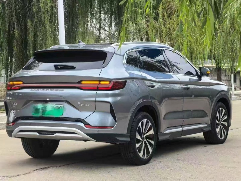 咸阳23年比亚迪宋8