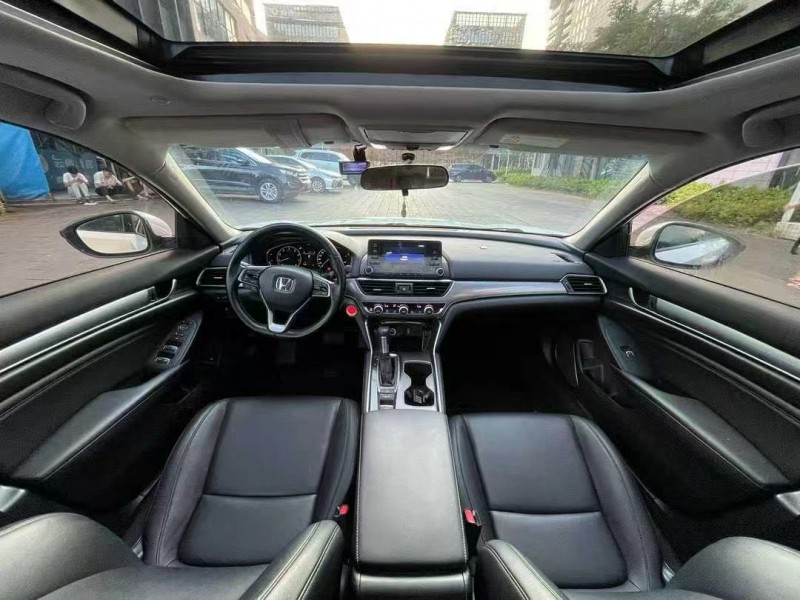 佛山21年本田雅阁6