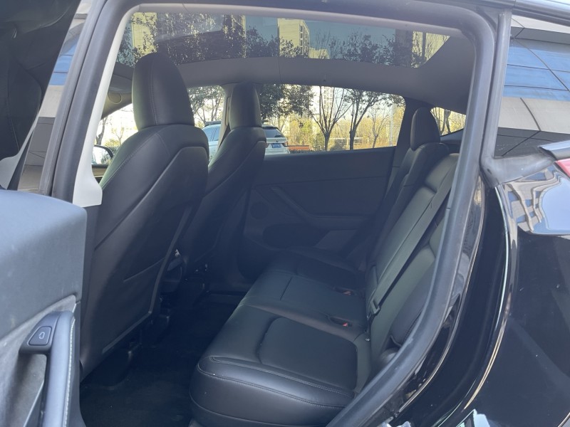 济宁22年特斯拉MODEL Y6