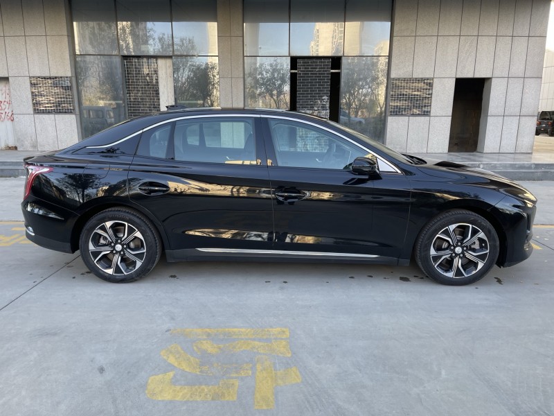 济宁23年红旗E-QM57