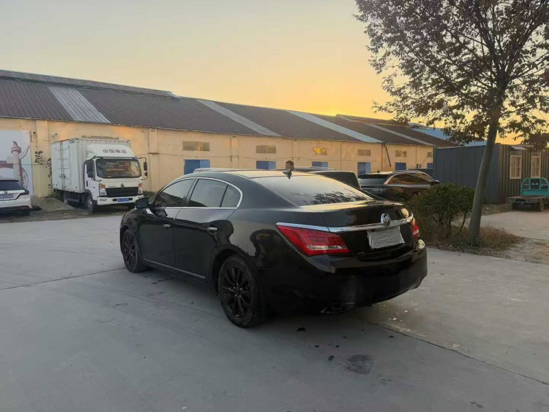 徐州15年别克君越3