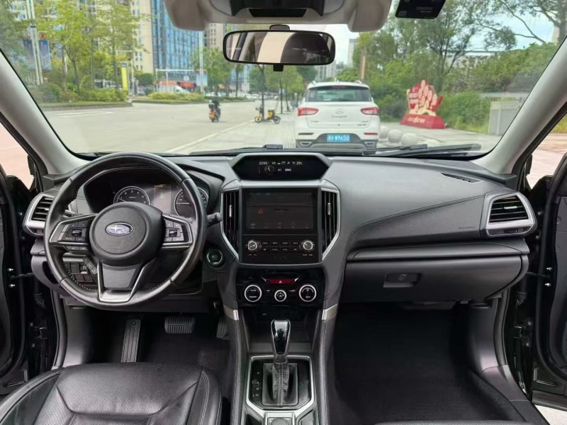 珠海20年斯巴鲁森林人5