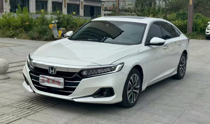 珠海22年本田雅阁2