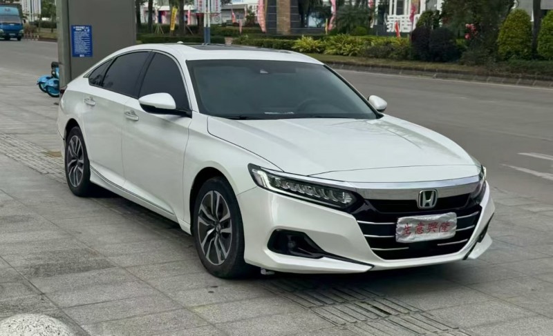 珠海22年本田雅阁3