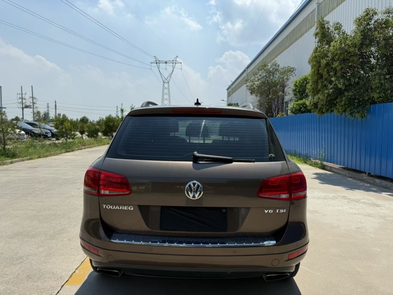 焦作15年大众途锐9