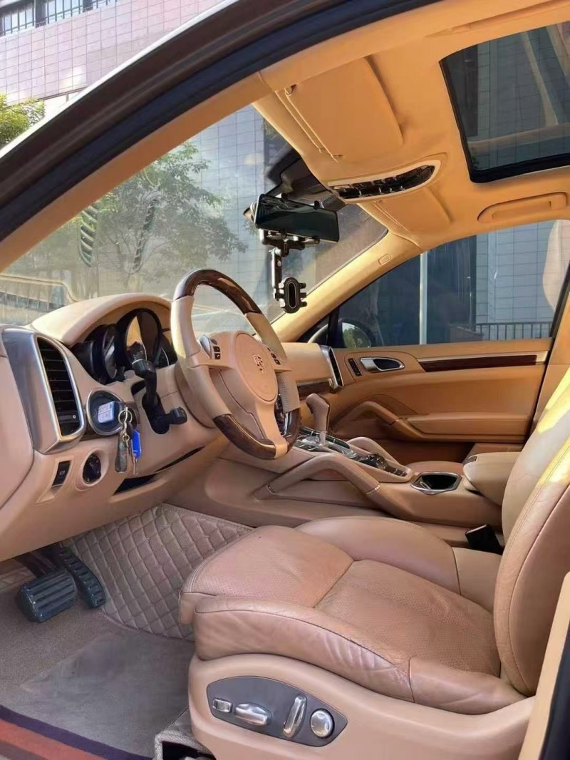 佛山11年保时捷卡宴4