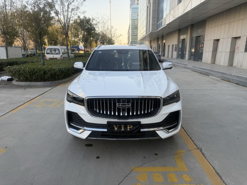 济宁22年吉利星越1