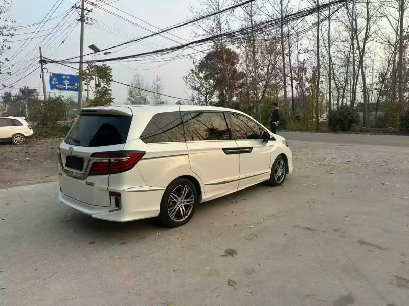 徐州20年本田艾力绅8