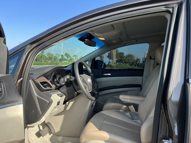 盐城23年别克GL84