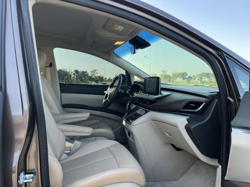 盐城23年别克GL86