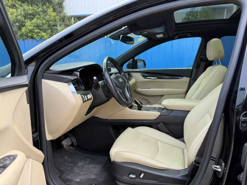 焦作16年凯迪拉克XT54