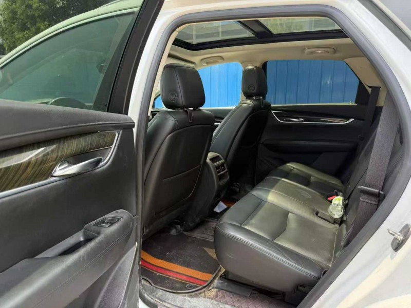 焦作17年凯迪拉克XT56