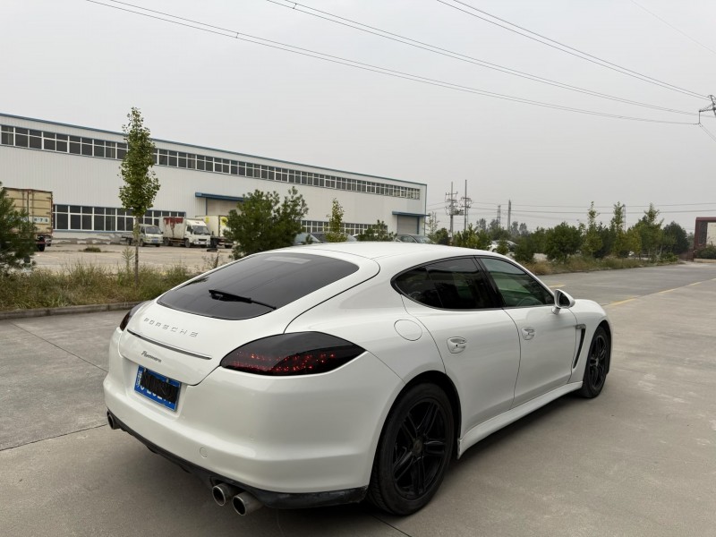 焦作12年保时捷帕拉梅拉7