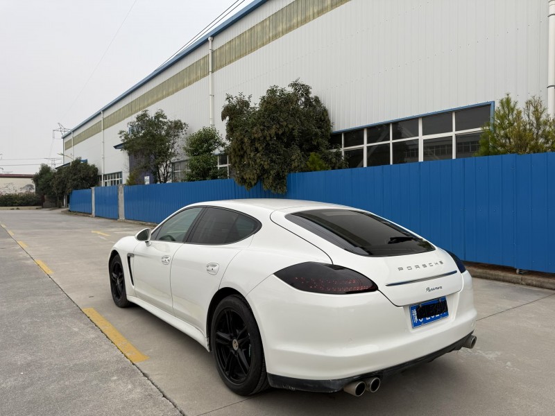 焦作12年保时捷帕拉梅拉8