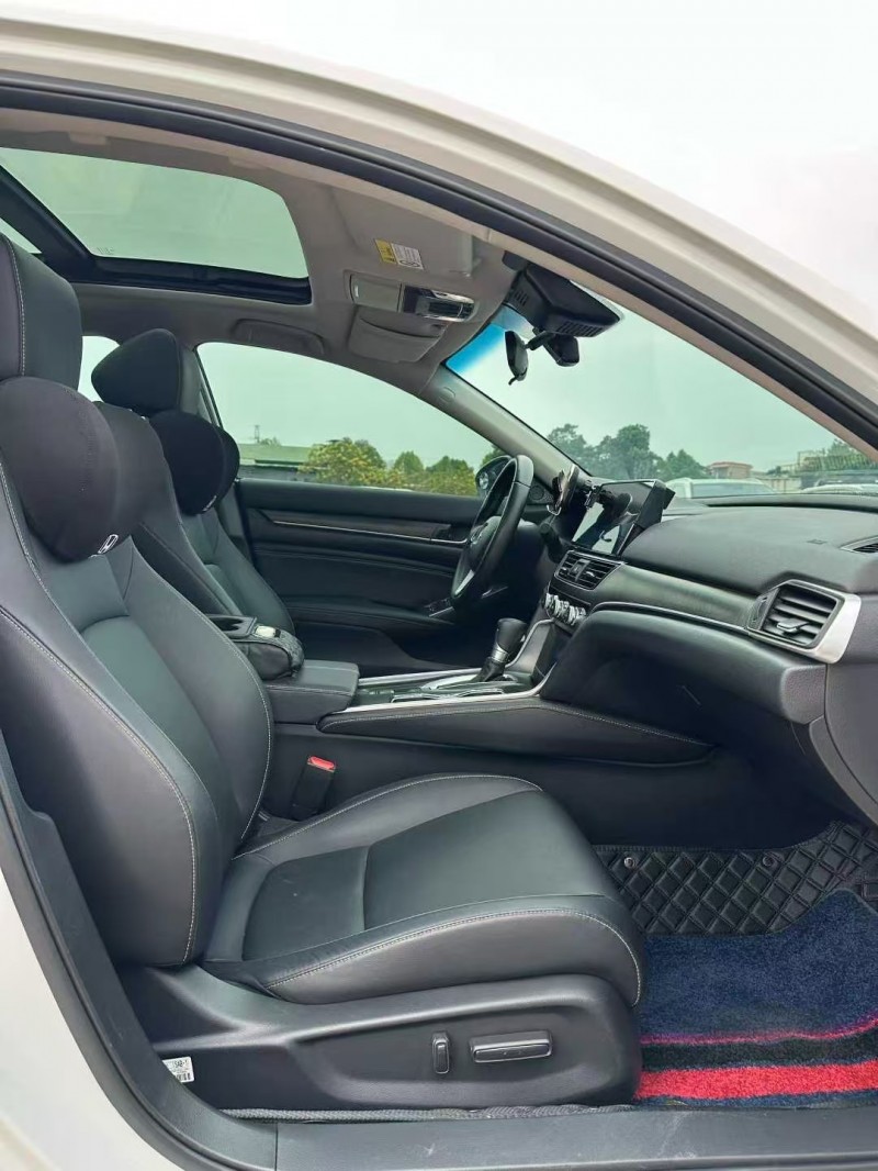 广州22年本田雅阁4