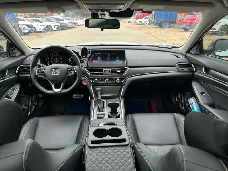 广州22年本田雅阁7